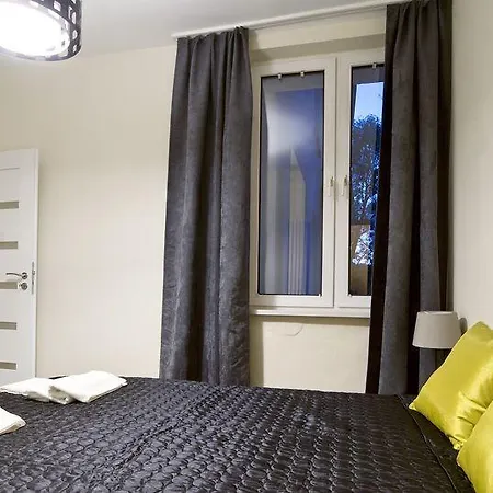 Goodnight Center Apartment